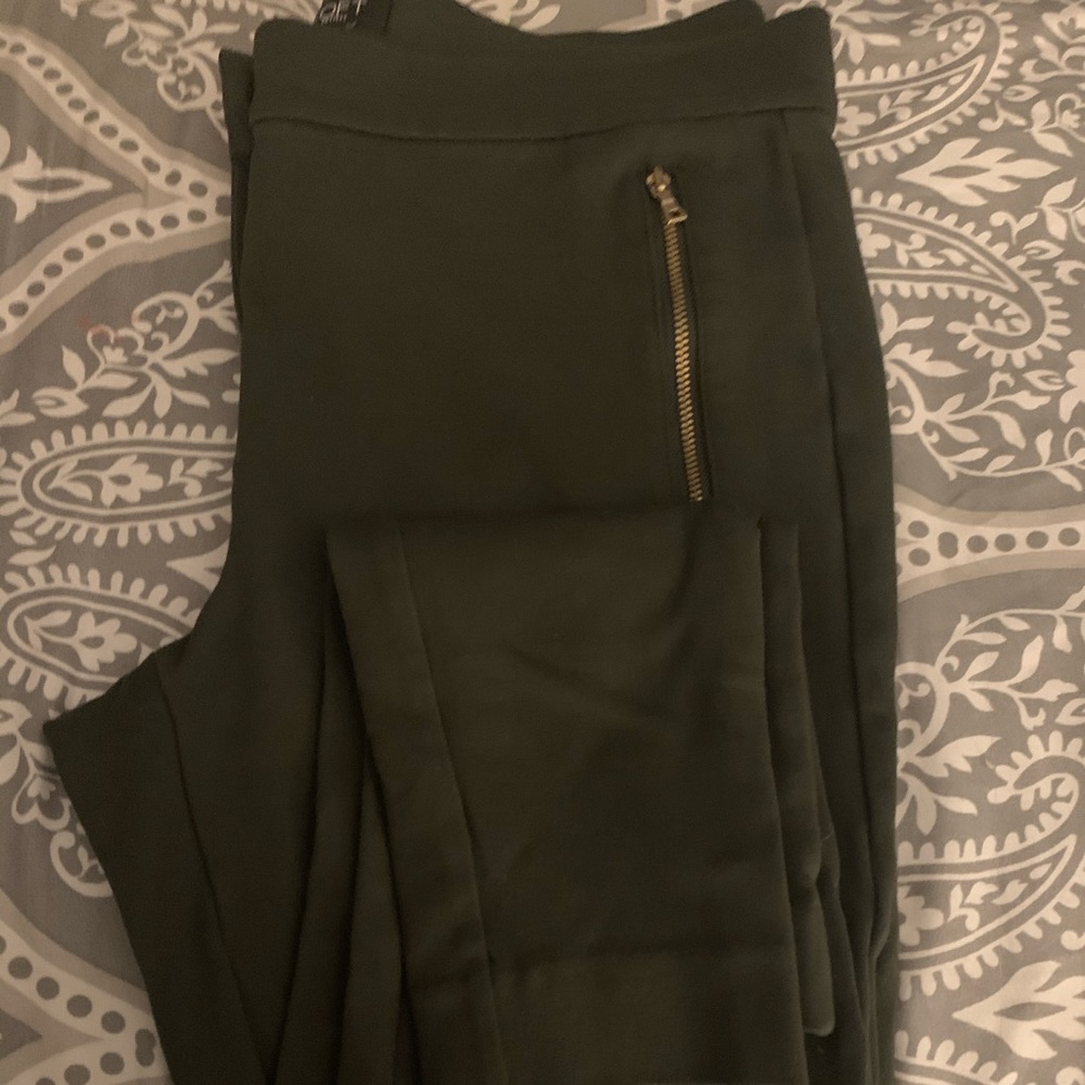 LOFT Dress Leggings with side zipper pockets